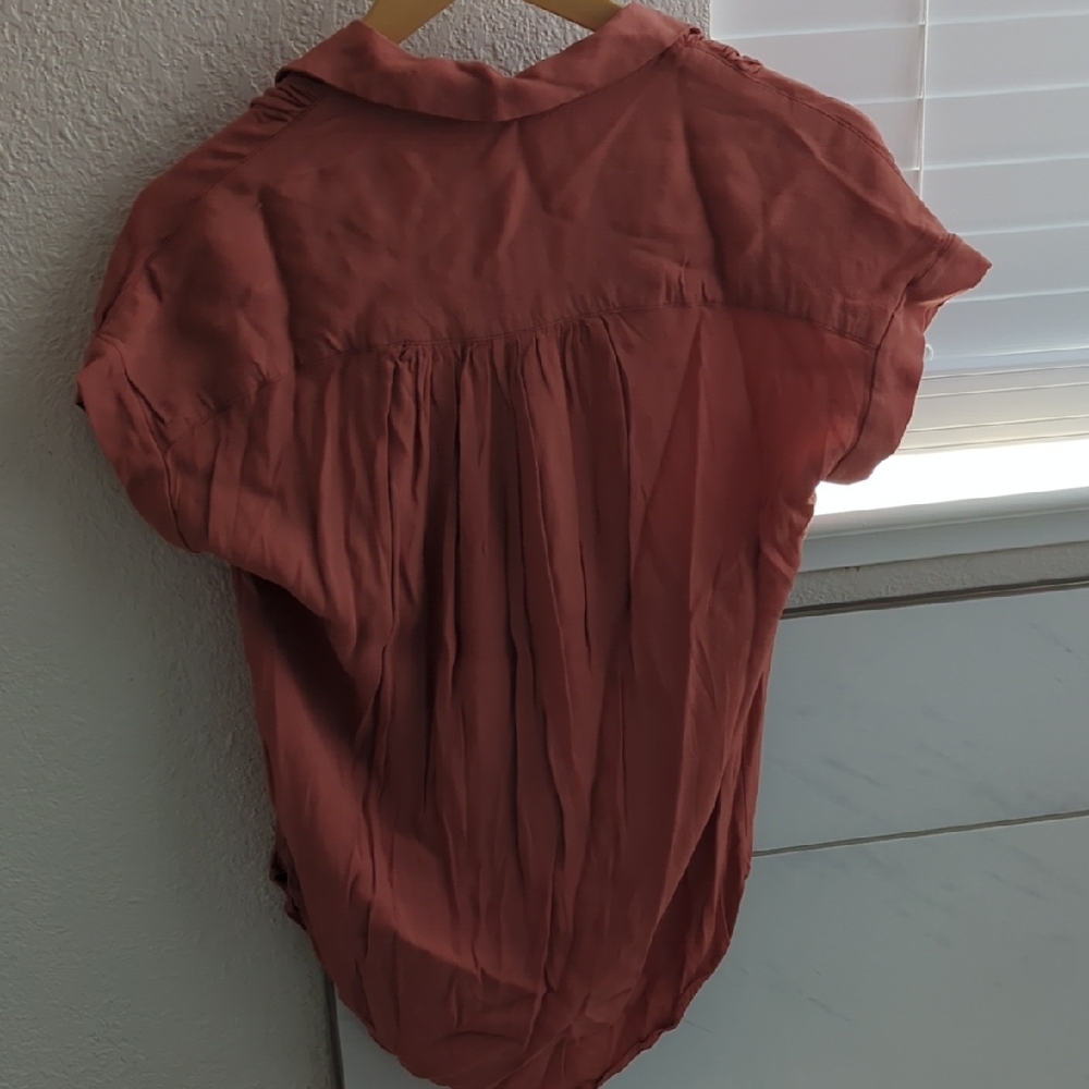 Women's Rust Button-Up Top - Picture 5 of 5